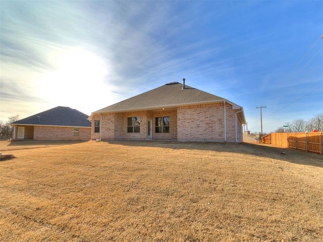 12204 Rockbed Drive, Yukon, OK 73099