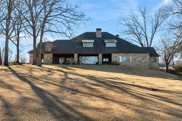 110 Rivercrest Drive, Fort Smith, AR 72903