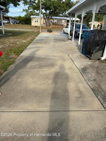 15581 Brookridge Boulevard, Brooksville, FL 34613