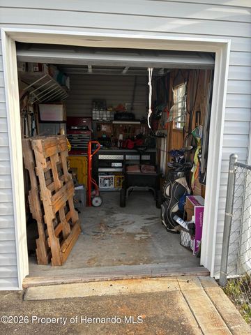 15581 Brookridge Boulevard, Brooksville, FL 34613