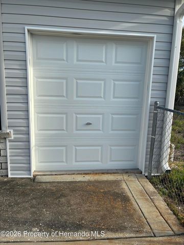 15581 Brookridge Boulevard, Brooksville, FL 34613