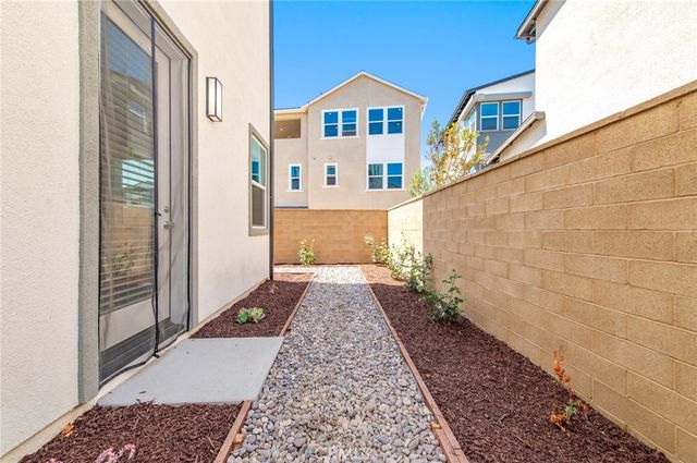 243 Yerba, Irvine, CA 92618
