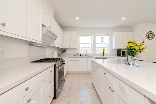 243 Yerba, Irvine, CA 92618