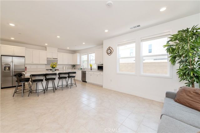 243 Yerba, Irvine, CA 92618