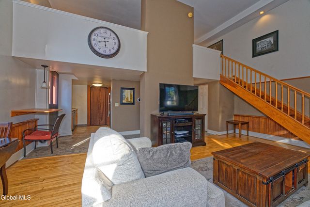 206 N Pearl Street APT 102, Albany, NY 12207