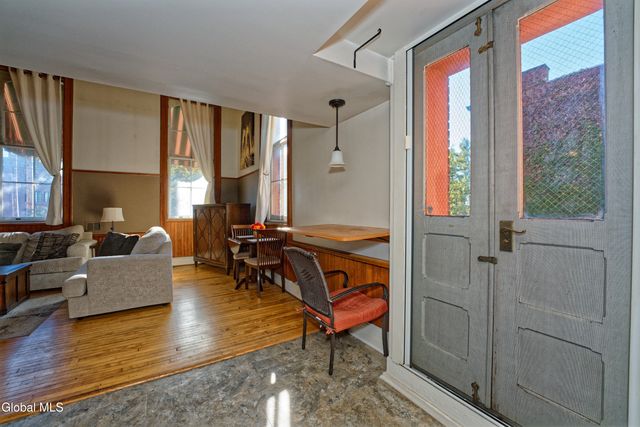 206 N Pearl Street APT 102, Albany, NY 12207