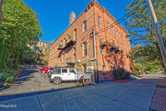 206 N Pearl Street APT 102, Albany, NY 12207