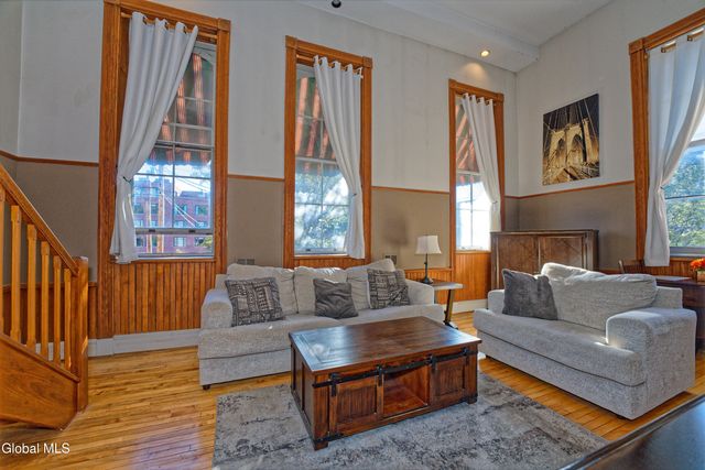 206 N Pearl Street APT 102, Albany, NY 12207