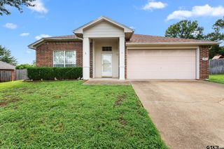 260 Crestview Dr, Jacksonville, TX 75766
