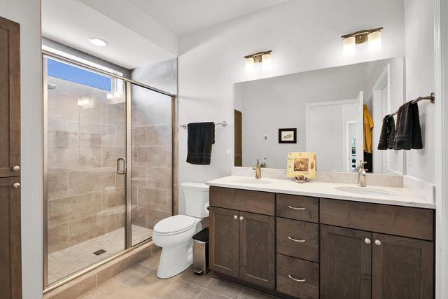 21965 W North AVENUE, Brookfield, WI 53045