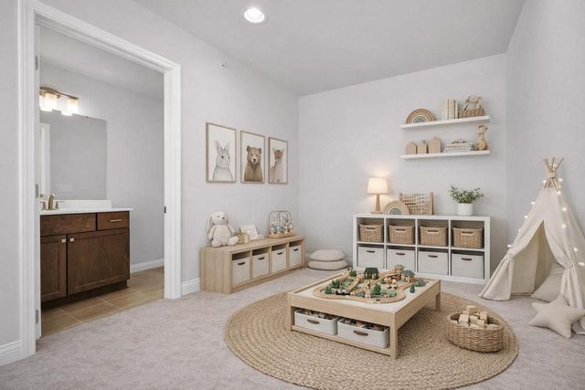 21965 W North AVENUE, Brookfield, WI 53045