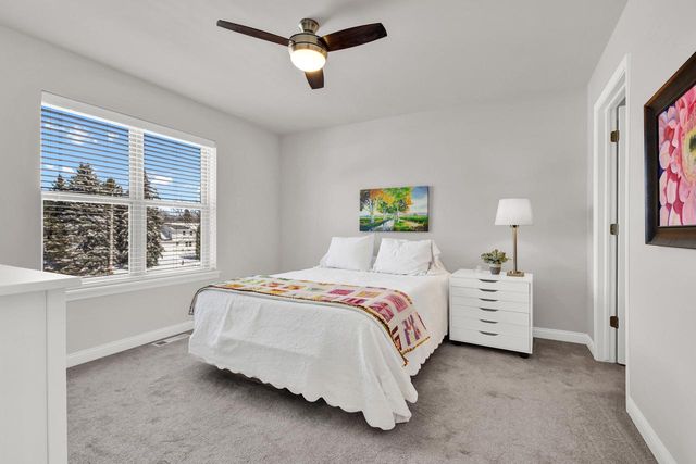 21965 W North AVENUE, Brookfield, WI 53045