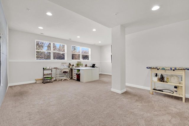 21965 W North AVENUE, Brookfield, WI 53045