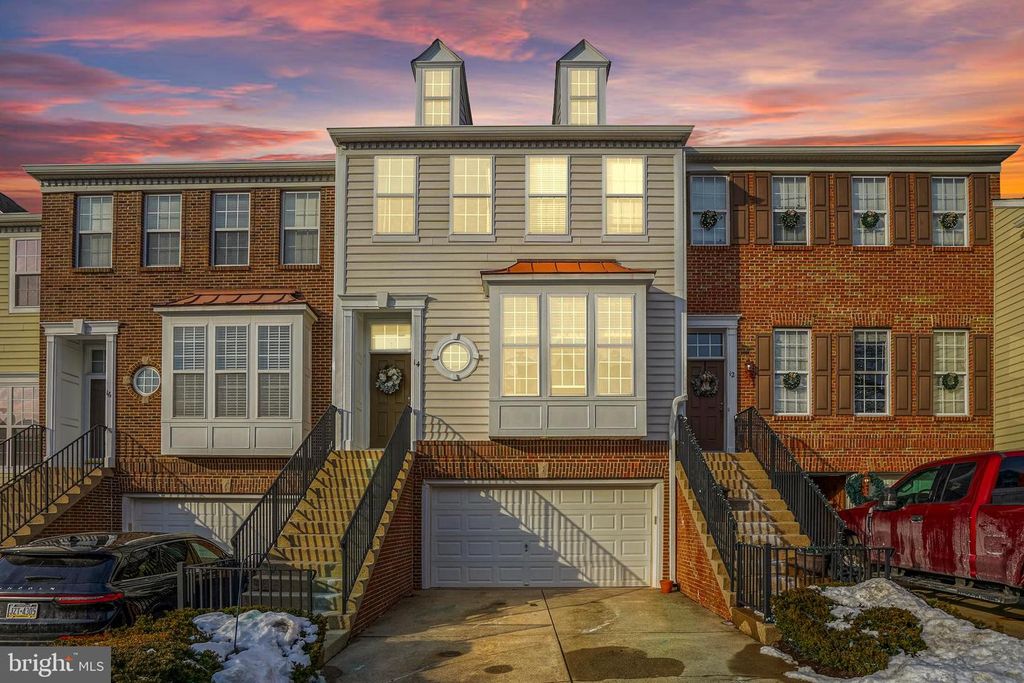 14 ADDISON CT, Doylestown, PA 18901