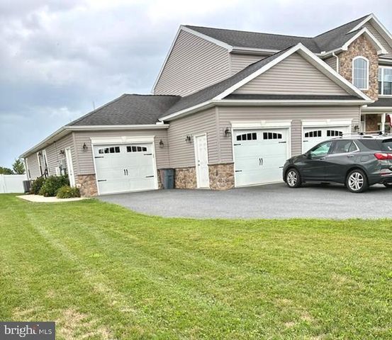 796 MARCON DRIVE, Lebanon, PA 17046