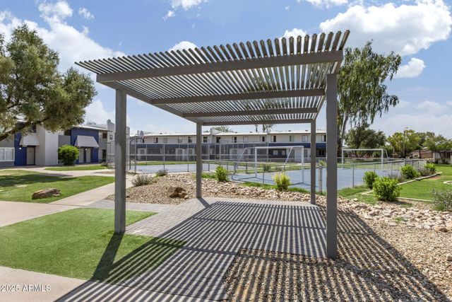 2627 N 45th Avenue 1C, Phoenix, AZ 85035