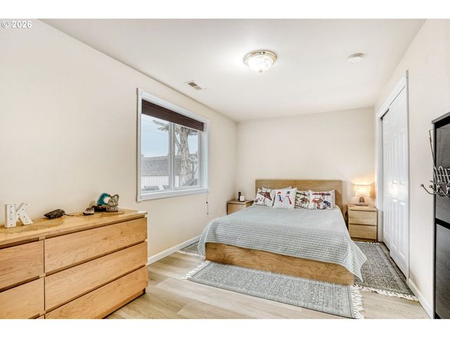 810 Ne 167TH Ave, Vancouver, WA 98684