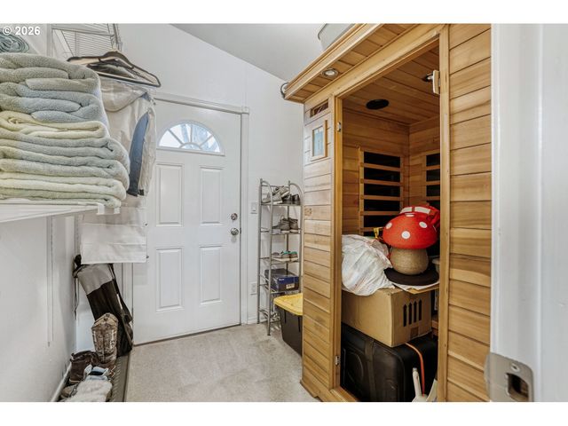 810 Ne 167TH Ave, Vancouver, WA 98684