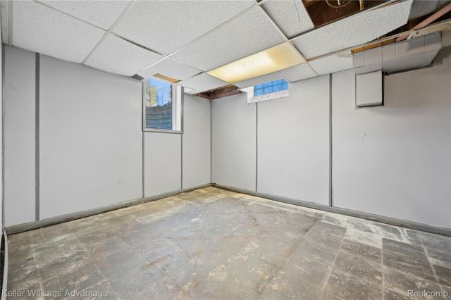 52433 Ihla Street, Shelby Charter Township, MI 48316
