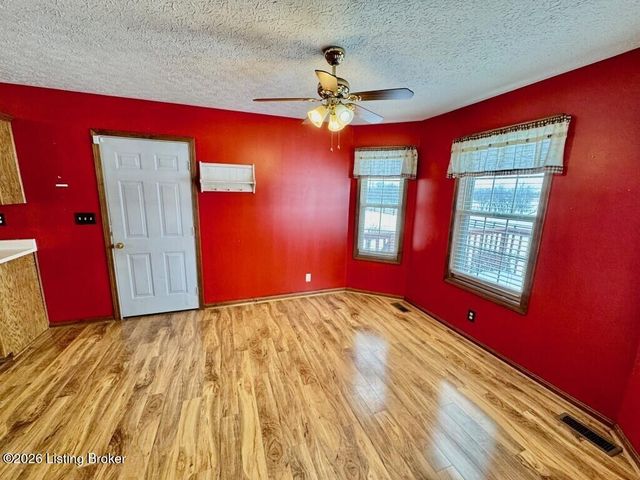 1107 Regency Ct, Bardstown, KY 40004