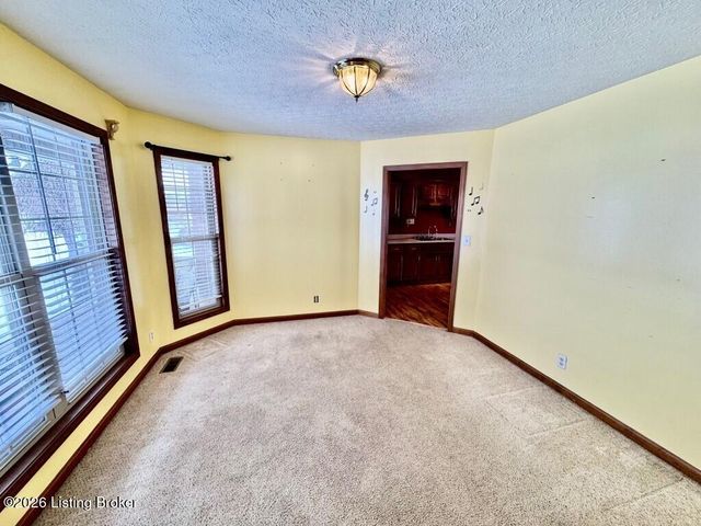 1107 Regency Ct, Bardstown, KY 40004