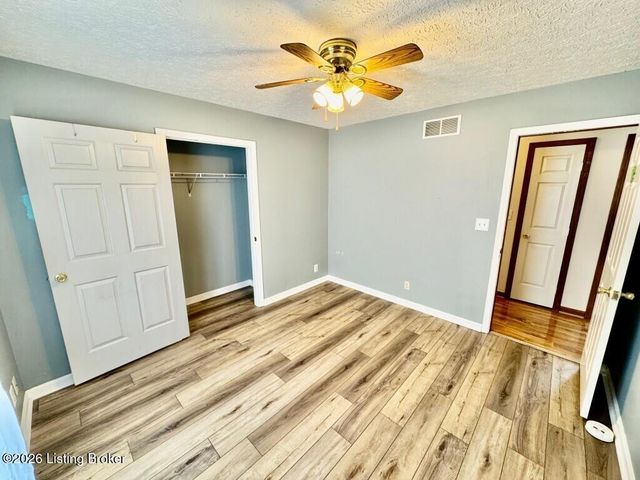 1107 Regency Ct, Bardstown, KY 40004