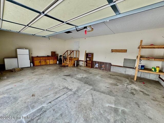 1107 Regency Ct, Bardstown, KY 40004