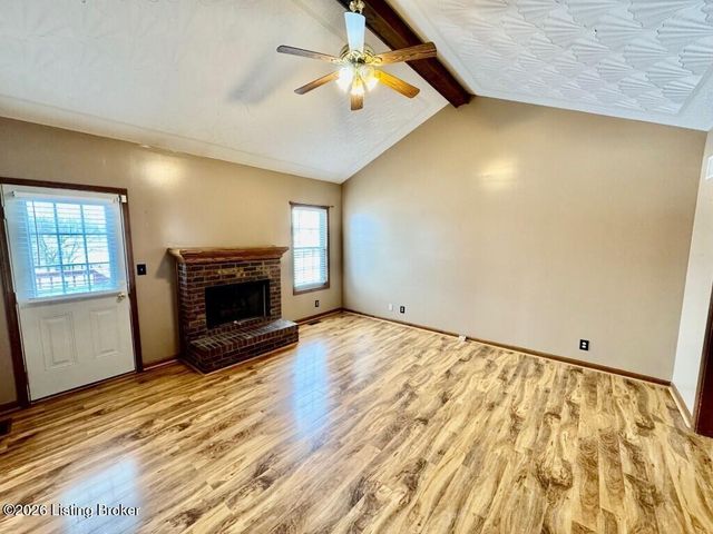 1107 Regency Ct, Bardstown, KY 40004