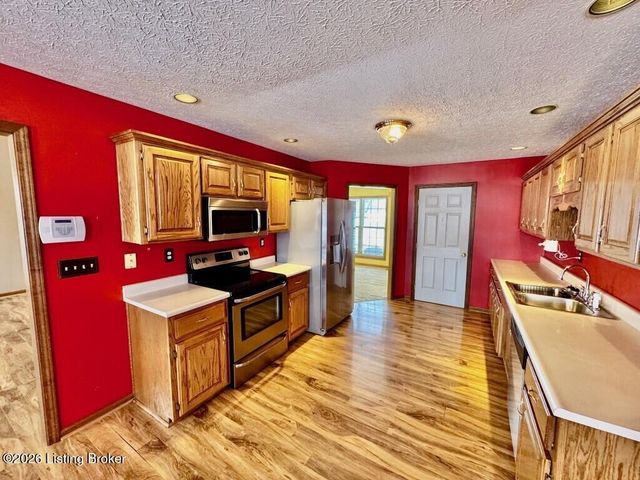 1107 Regency Ct, Bardstown, KY 40004