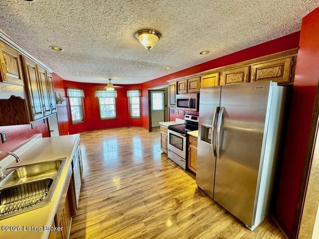 1107 Regency Ct, Bardstown, KY 40004