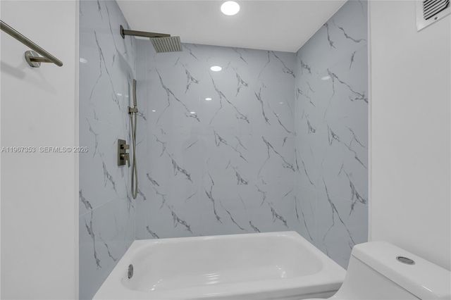 2781 Taft St 303, Hollywood, FL 33020