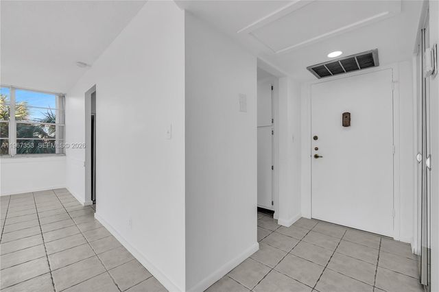 2781 Taft St 303, Hollywood, FL 33020