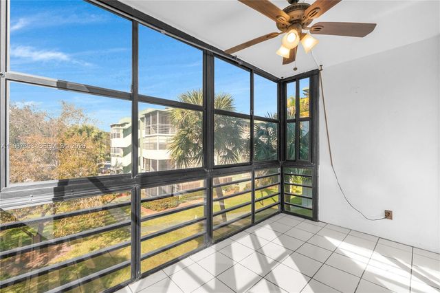 2781 Taft St 303, Hollywood, FL 33020