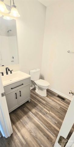 910 Lyndsey Brooke Court, Lincolnton, NC 28092