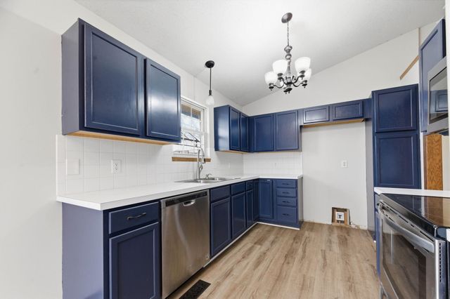 10810 W Carr Ave, Wichita, KS 67209