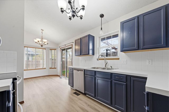 10810 W Carr Ave, Wichita, KS 67209