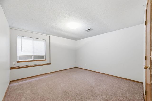 10810 W Carr Ave, Wichita, KS 67209