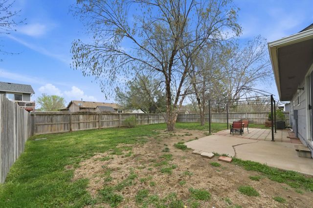10810 W Carr Ave, Wichita, KS 67209