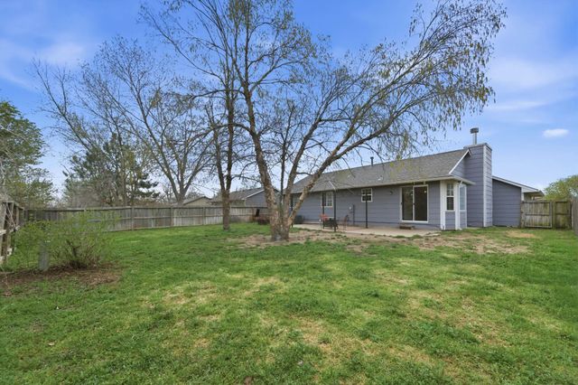 10810 W Carr Ave, Wichita, KS 67209