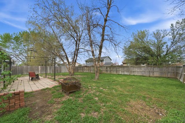 10810 W Carr Ave, Wichita, KS 67209