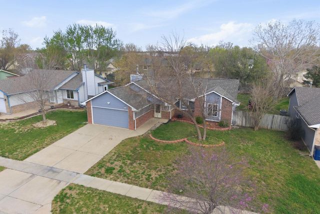 10810 W Carr Ave, Wichita, KS 67209