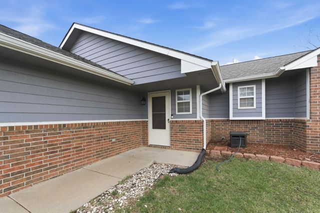 10810 W Carr Ave, Wichita, KS 67209