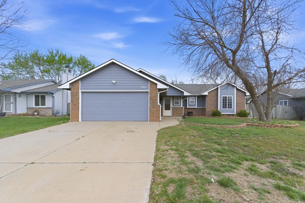 10810 W Carr Ave, Wichita, KS 67209