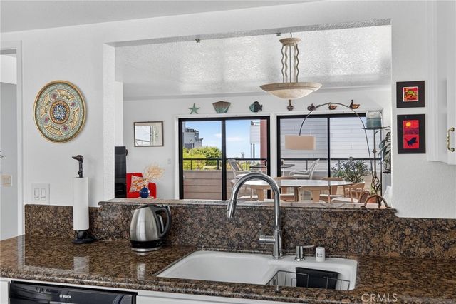 431 Camino De Las Colinas, Redondo Beach, CA 90277