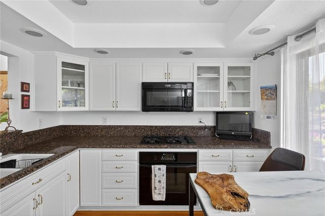 431 Camino De Las Colinas, Redondo Beach, CA 90277