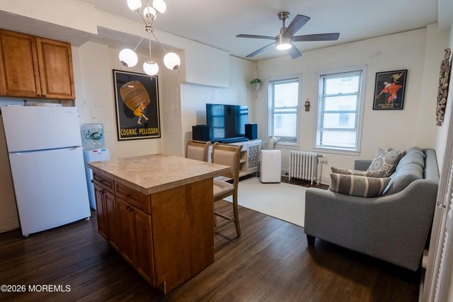 400 Deal Lake Drive 4E, Asbury Park, NJ 07712