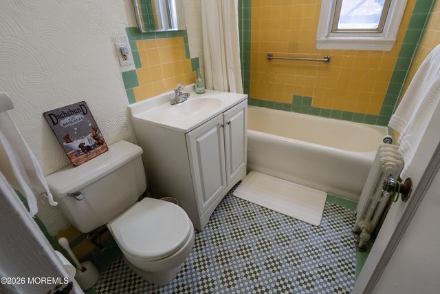 400 Deal Lake Drive 4E, Asbury Park, NJ 07712