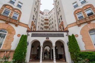 400 Deal Lake Drive 4E, Asbury Park, NJ 07712