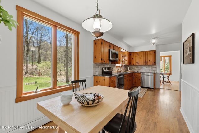 31 Hawleys Corners Road, Highland, NY 12528