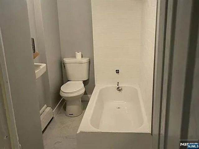 489 Market Street Floor 2, Paterson, NJ 07501